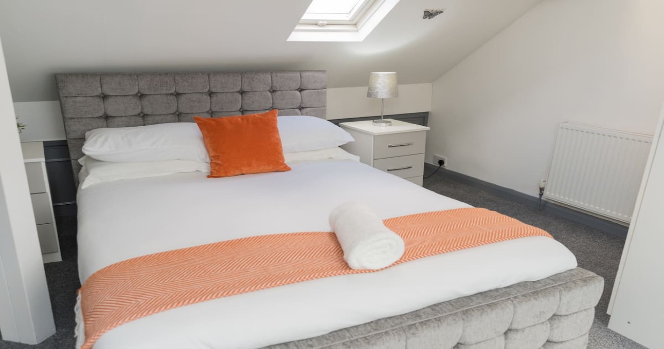 Bedroom in 3 bed Coventry house