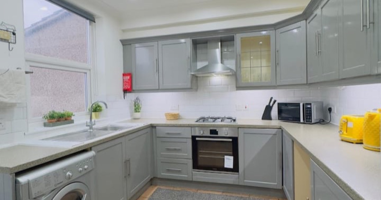 Kitchen in Coventry furnished rental